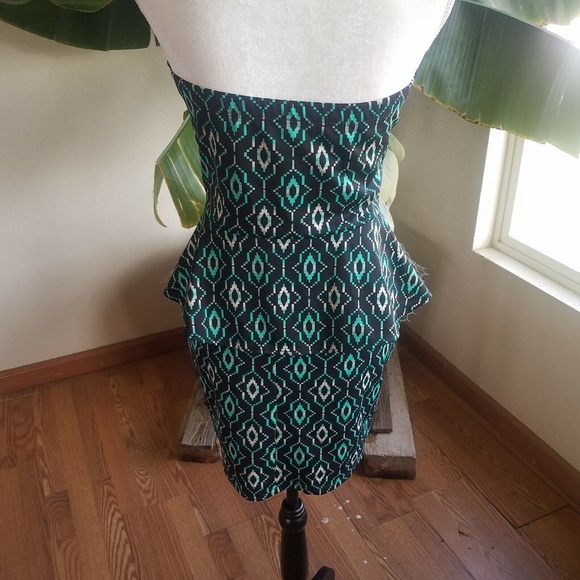 Hot Gal Large Strapless Dress Black Green Padded - Picture 5 of 8